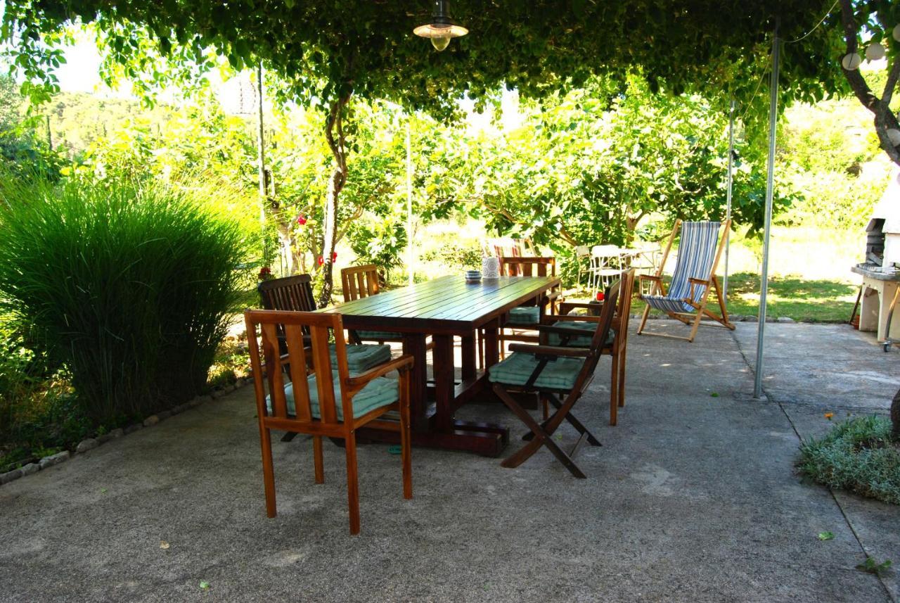 Rustic Holiday Home Miketa Lukoran ภายนอก รูปภาพ